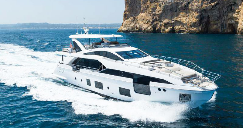 charter yacht Azimut Grande 27 M cyprus
