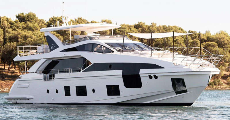 charter yacht Azimut Grande 27 M limassol