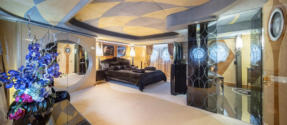 charter Elite Ocean Fast X 165 Mega Pool yacht dubai