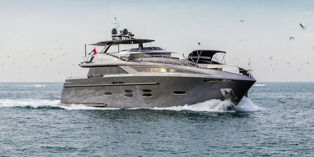 rental LUXURY Onyx Predator Stealth 130 Yacht Dubai marina