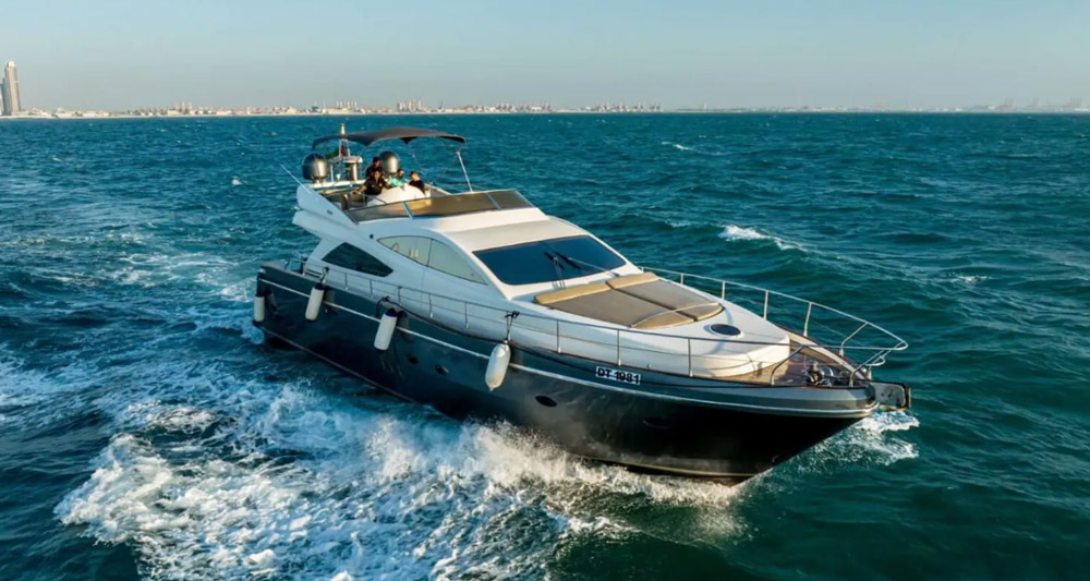 rental Arionyx 70 Yacht dubai