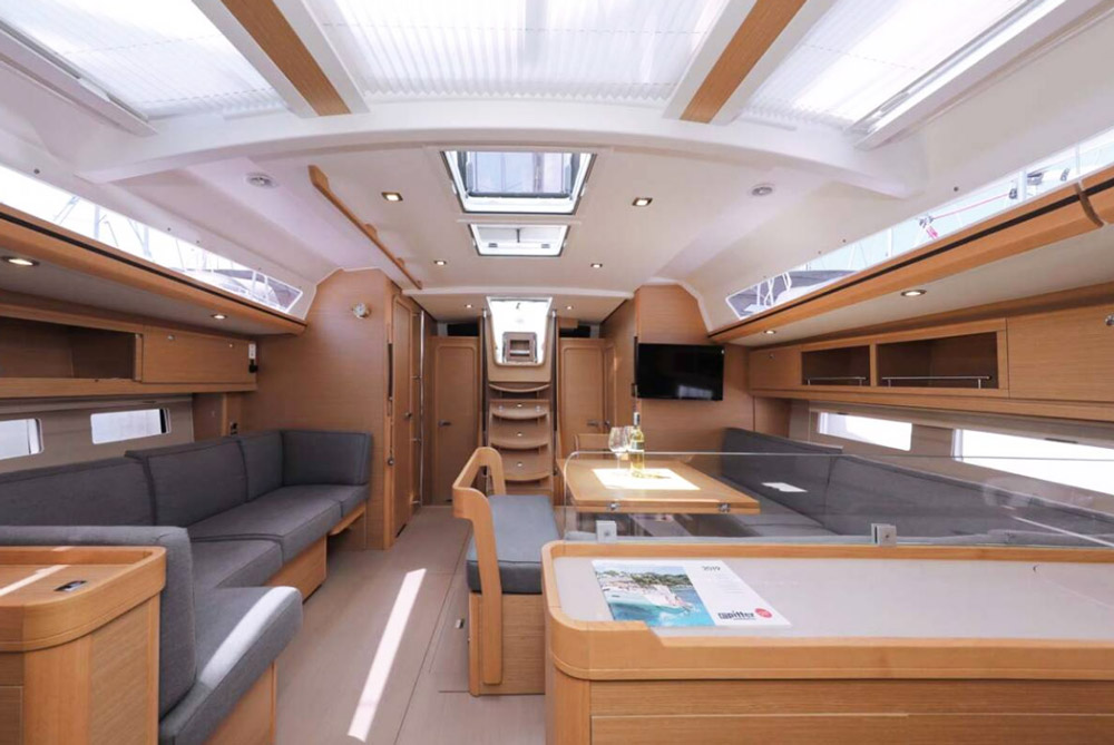 hire yacht Zafira 57 limassol